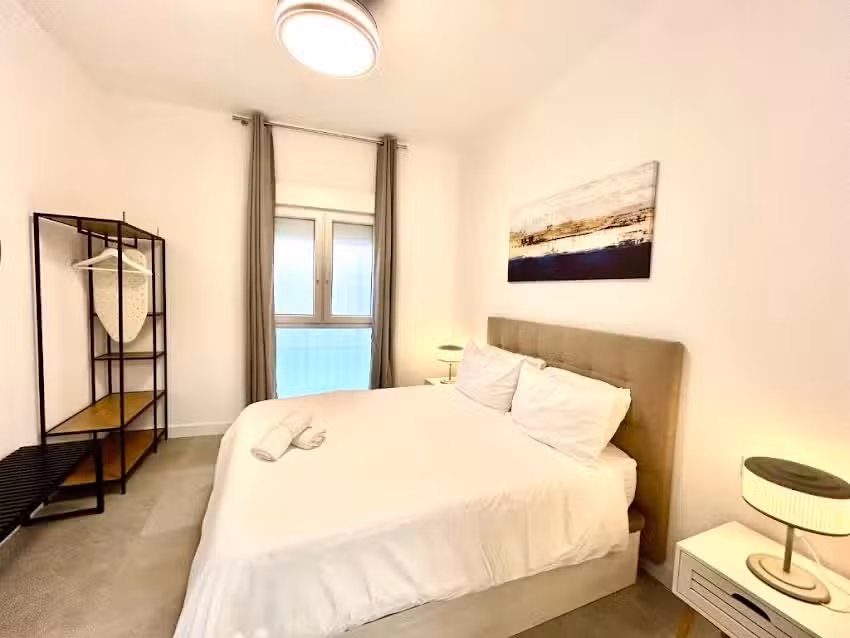 Strategic Stay-Unlock Valencia’s Best-Kept Secret