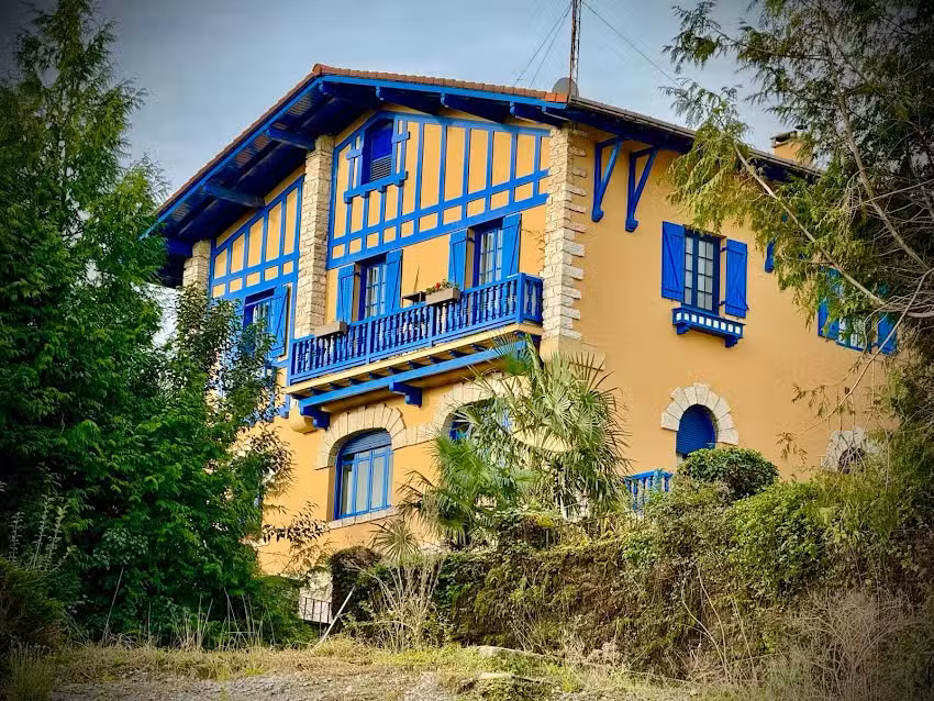 Suites Mendibil Irún Hotel turístico