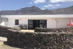 ▷ Sunhouse Famara Bungalow for Rent