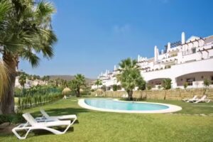 Urbanización Aloha Royal