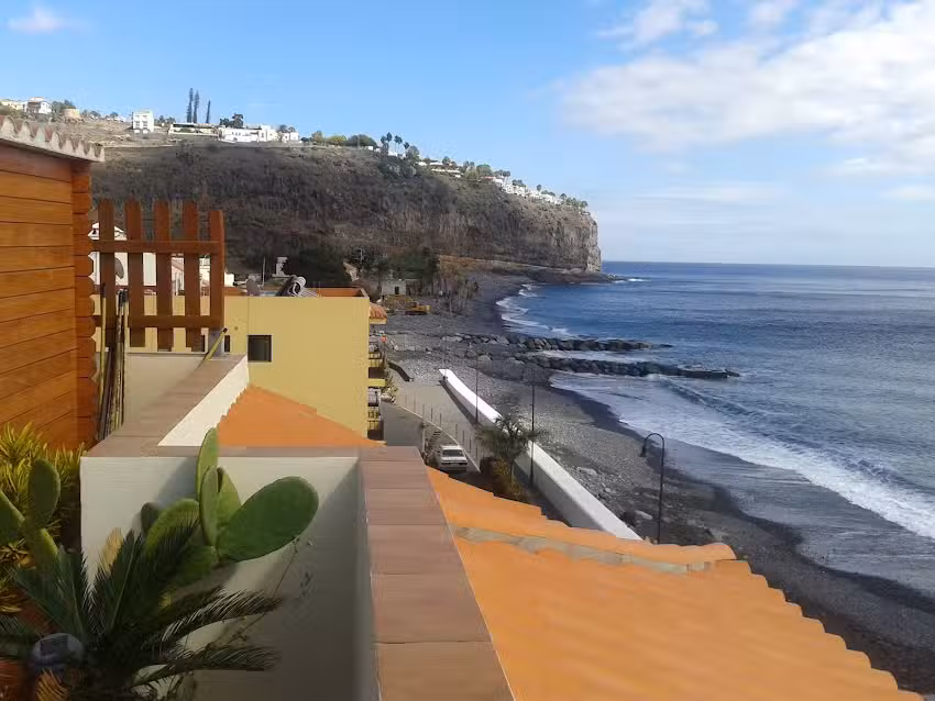 V.V. Apartamentos – Restaurante ORONE