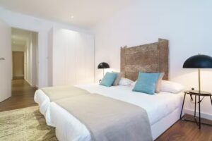 Valencia Luxury – Boutique Center