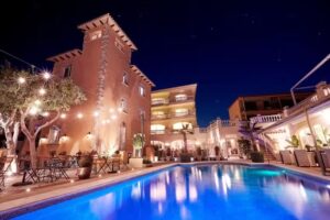 Van der Valk Hotel Barcarola