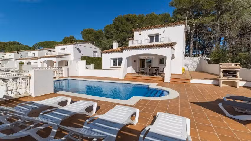 Villa con piscina privada en L’Escala- Belvilla by Oyo