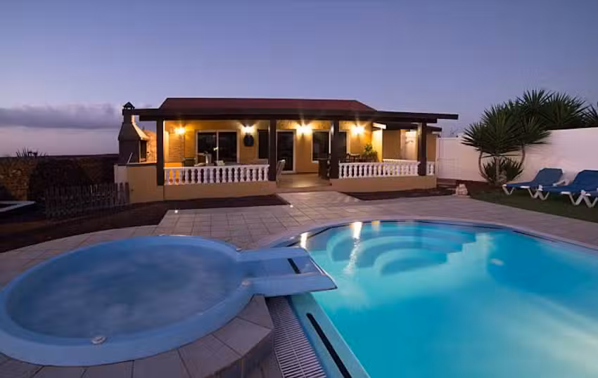 Villa con Piscina y Jacuzzi Fuerteventura