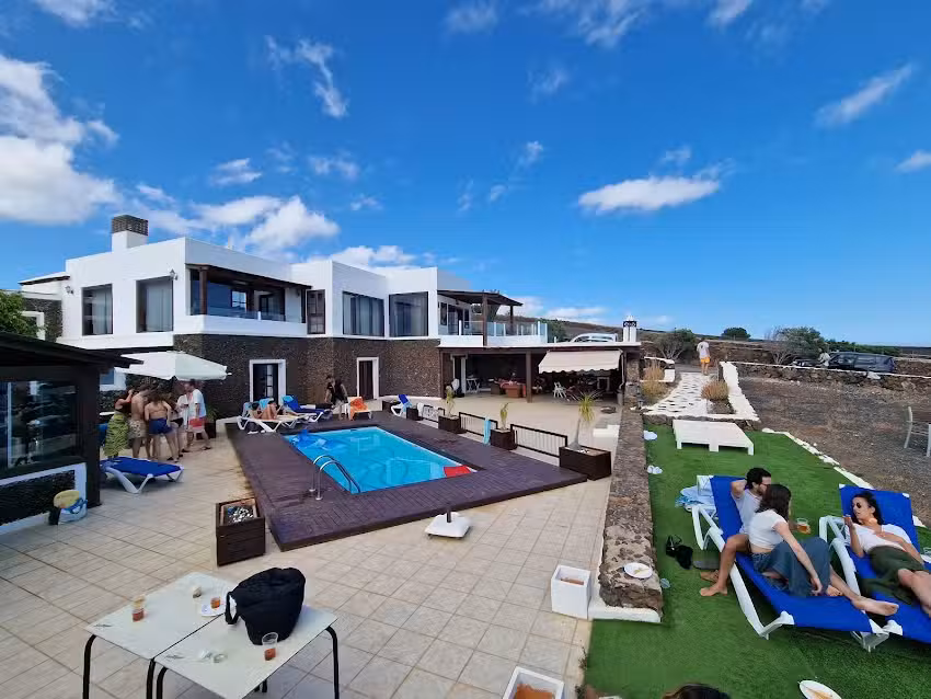 VILLA CON VISTAS AL MAR