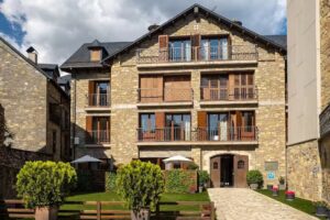 Villa De Plan Apartments&Suites