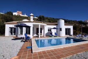 Villa en Arenas con vistas al mar y piscina privada- Belvilla by Oyo