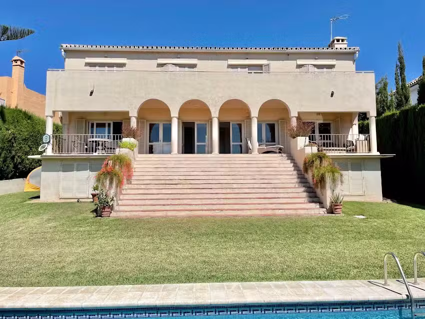 Villa Los Lirios – EaW Homes