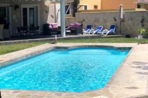 Villa Paraisos Bed and Breakfast