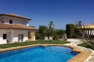 Villa Pinos Malaga luxe B&B