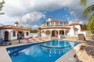 Villa Rustical Mont Roig