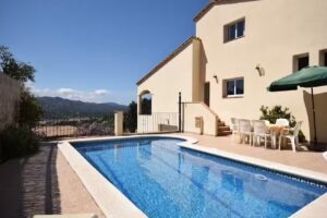 Villa Santa Cristina con piscina- Belvilla by Oyo