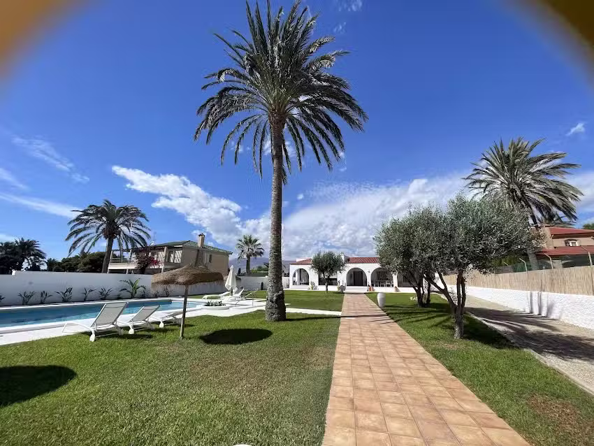 Villa Taray