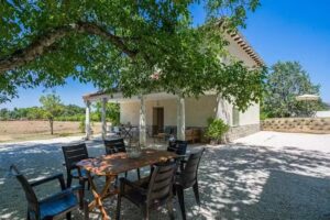 Villa Viñedo – Agradable Villa Rústica