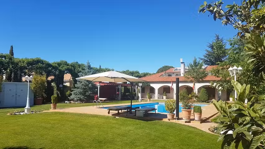 Villamercedes Paradise