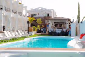 Vista Bonita LGTBI Resort