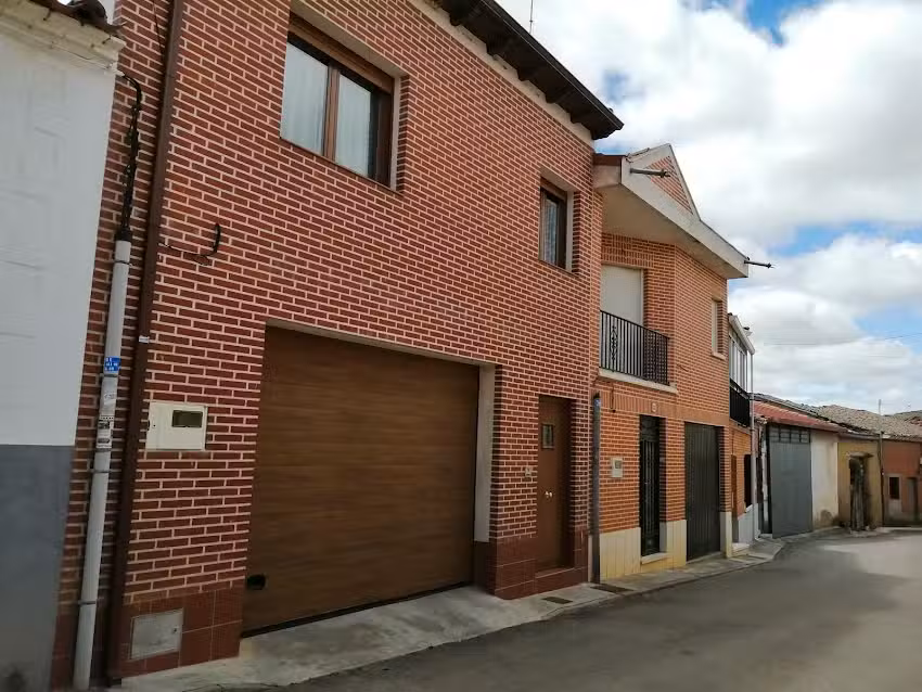 VIVIENDA TURISTICA CASA TRABANCOS